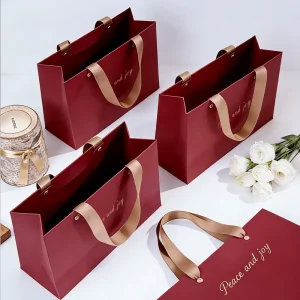 1pc MOQ Custom Red Luxury Paper Bag with Gold Foil Stamping for Promotion & Supermarket Use Reusable Garment Brand Packaging
