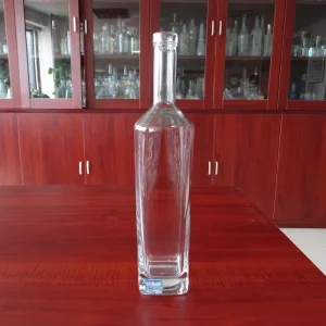 750ml Clear Glass Vodka Bottle Plastic Cork Mini Lid Tequila Brandy