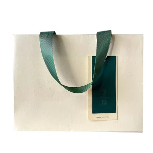 Creative Luxury Durable Gift Bags Customized Clothing Store Bags Specialty Paper Bags for Exhibition & Supermarket Use