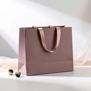 Custom Cosmetic Fancy Gift Bags with logo Shopping Bag Hard Paper Bag for Christmas Customized