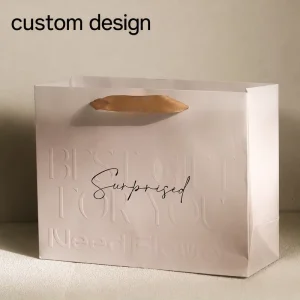 Custom Debossed Logo Shopping Bag Coated Art Paper Handbag for Holiday Present Retail Wrapping