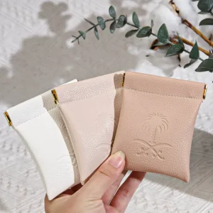 Custom Design Pu Leather Magnet Pouch for Earphones Coin Jewelry Personalized Emboss Pu Leather Magnet Dust Bag