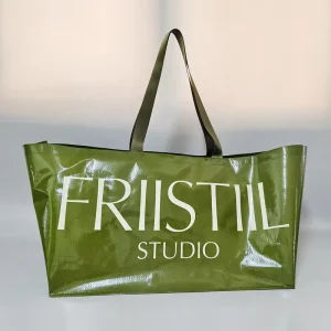 Custom Extra Large Capacity Laminated PP Woven Bag Environmentally Friendly Shopping Bag Custom Oversize Dustproof Grocery Bag