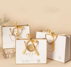 Custom Factory Price New Style Paper Grocery Gift Box Shopping Bag Jewelry Luxury Gift Paper Bag