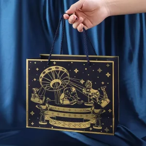 Custom Handheld Paper Gift Bag with Gold Foil Stamping Embossing Eco Friendly for Classic Luxury Gifts Crafts Candles