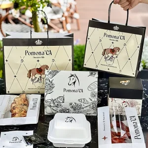 Custom Logo Printed Recyclable Kraft Paper Packaging Dessert Shop Cake Boxes Bread Bags with Handle for Cookies Cakes Pizza