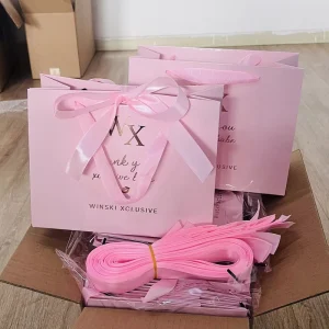 Custom Luxury White Card Paper Bag with Gold Foil Logo Recycled Materials Cotton Rope Handle for Gift & Craft Packaging