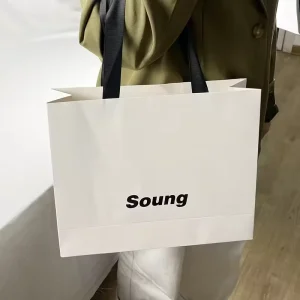 Custom Luxury White Paperboard Bag for Clothing and Promotion in Supermarkets Recyclable and Biodegradable