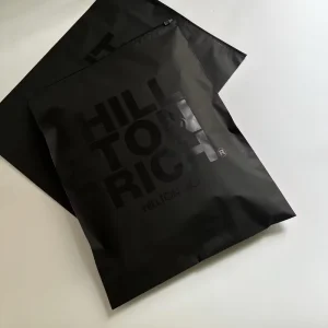 Custom Plastic Packaging Bag Black Zipper Frosted Bag for Clothing Brand Logo Reusable Ziplock Bags Pouch