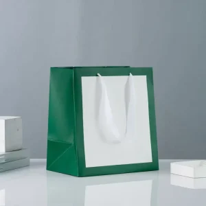 Custom Printed Brand Logo Luxury Clothing Gift Shopping Bag Green Grey Jewellery Shop Paper Bags Packaging With Handle
