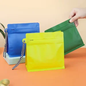 Customized Trademark Printing Coffee Bag with Hanging Rope Zipper Plastic Bag 500g with Air Valve Coffee Bean Bag