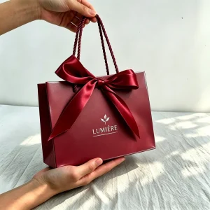 Design Custom Clothing Paper Bag Gift Packaging Shopping Luxury Popular Paper Bags With Your Own Logo