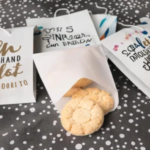 Disposable Eco Friendly Greaseproof Recyclable Kraft Paper Bag with Logo for Food Packaging Takeout Fried Chicken Biscuits Cake
