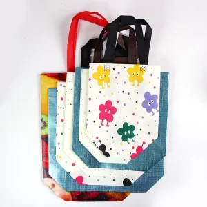 Eco Friendly Customized Reusable Gift Tote Non woven Bag Manufacturers Recycled pp Non Woven Bag with logo