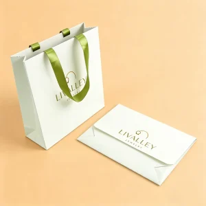 Exquisite Customized Paper Bags, Matte, for Cosmetic Takeout, Online Business Paper Bags