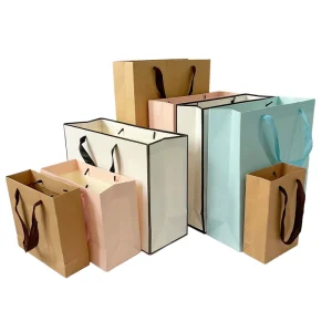 Factory Price Luxury Recyclable Paperboard Bags with Hand Length Handle Offset Printing Custom Logo for Candle Gift Packaging