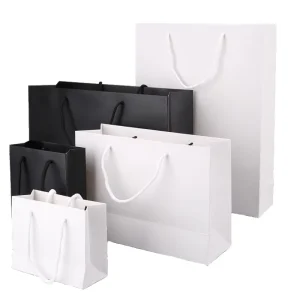 In Stock Customizable UV Printed Thickened Kraft Paper Tote Bags with Custom Logo for Apparel Packaging & Shopping Gift Bags