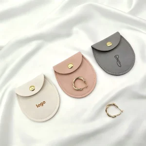 Lined Anti Dust Custom Logo Embossed Microfiber Snap Pouch for Ring Storage Boutique Packaging