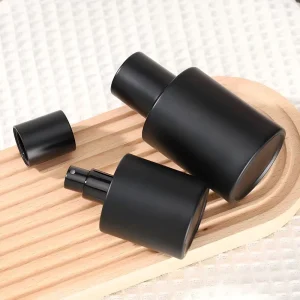 Luxury 30ml 50ml 100ml Empty Matte Black Perfume Bottles Cylinder Bottle with Pump Sprayer Seal