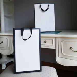 Luxury Custom Eco Friendly Recyclable Kraft Paper Shopping Bag with Handle for Exhibition Packaging & Shopping Use