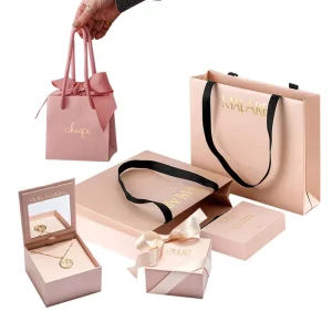Luxury Custom Logo Printing Retail Shopping Paperboard Apparel Wrapping Bags Recycled Materials Fashionable Gift ISO Certified