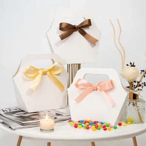 Luxury European Premium Bow Design Paperboard Gift Bag 350g Reusable Foldable High End Craft