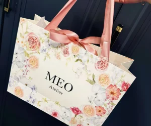 Luxury Paperboard Tote Bag with Satin Ribbon Handle for Custom Logo Gift Packaging