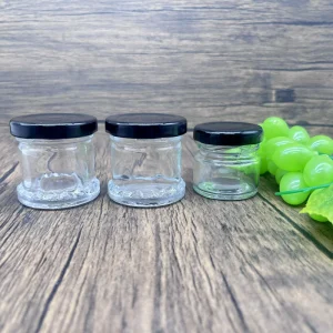 Manufacturers Directly Batch 20ml 40ml Glass Jar Food grade Metal Screw Lid Food for Bird’s Nest Storage