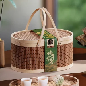 Mid Autumn Festival New Chinese Style Bamboo Woven Oval Hand Held Gift Basket for Southeast Asian Supermarket Distributor