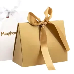 Minghong Low Quantity Triangle White Paperboard Gift Bag with Custom Logo Small Featuring Ribbon Closure for Shopping