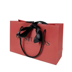 New High Quality Carry Paper Bags Bow Ribbon Handle Red Gift Shopping Bags Customized logo Recyclable Paperbag