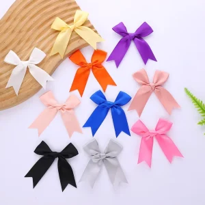 Polyester Pre tied Ribbon Bow for Christmas Holiday Celebration Eco Friendly Durable 2.5cm