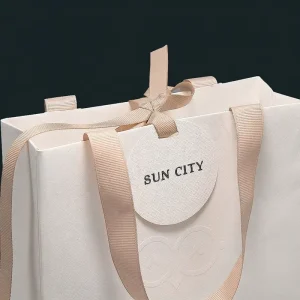 Premium quality Specialty Paper Tote Bag Instagram style Gift Bag Shopping Bag Customizable Fashion for Clothing Stores