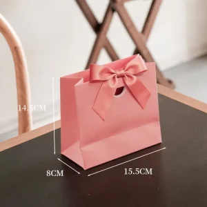 Recyclable Luxury Art Paper Reusable Makeup Embossed Logo Packaging Mini Handbag Lashes Gift Bag Jewelry Case Craft