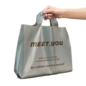 T Shirt Plastic Shopping Bag Custom Logo Boutique Shopping Packing Bag for Retail Stores Plastic Bag with Your Logo