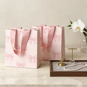 TongKun Eco Friendly Classic Art Paper Gift Bags with Lamination Custom Logo Printing for Clothing & Shoes Packaging