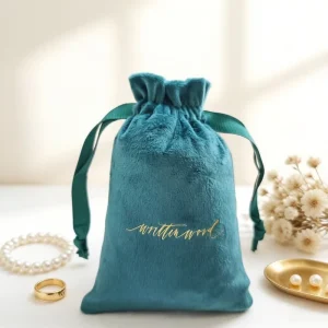 Velvet Dust Bag with Logo Luxury Packaging for Jewelry Purse Gift Presentation Gift Packaging for Necklaces Rings