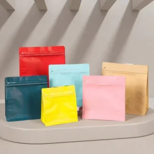 White Kraft Paper Coffee Bags with Degassing Valve Stand up Coffee Pouches in Food Grade with Resealable Zipper Lock