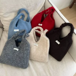 Women’s Casual Shopping Shoulder Bag Large Capacity Blended Knitted Yarn Zipper Closure Polyester Lining All Seasons