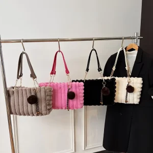 Women’s Shoulder Handbag Winter Fashionable Minimalist Plush Zipper Casual Large Capacity Under Arm Shoulder Bag